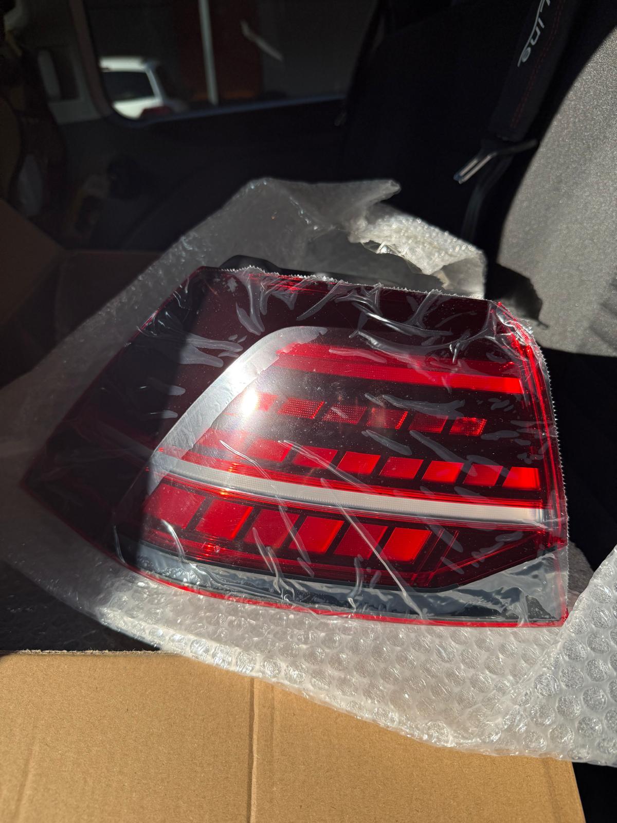 Left outer tail light.
